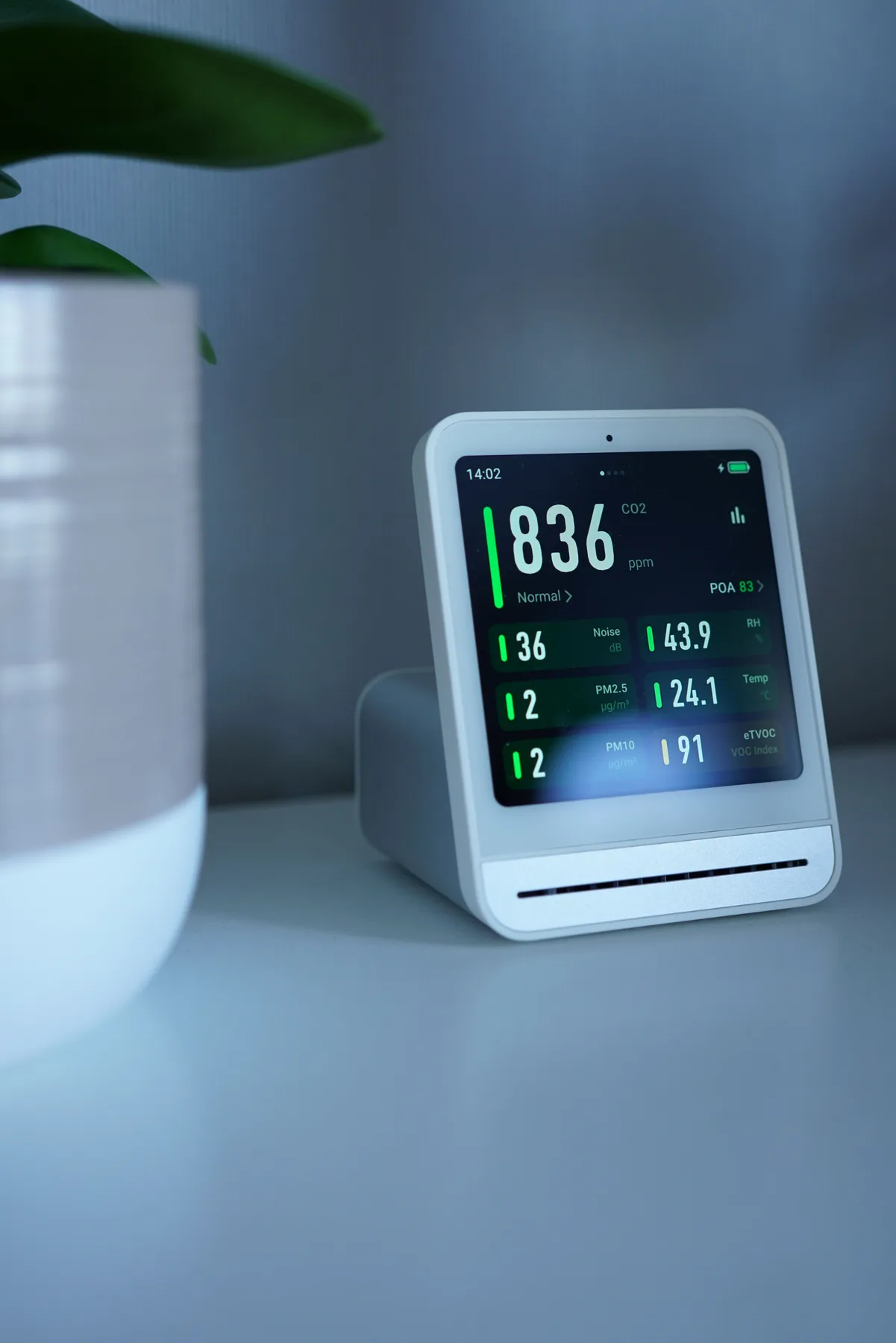The same environmental monitor viewed at an angle
